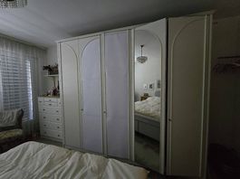 Spiegelschrank