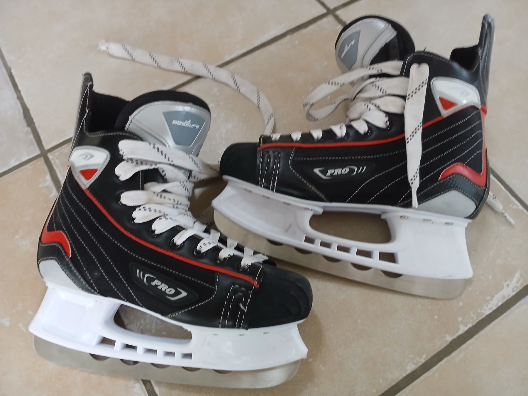Pattini da ghiaccio: Schlittschuhe – Usato da Stadel venduto da kar_lss5 1