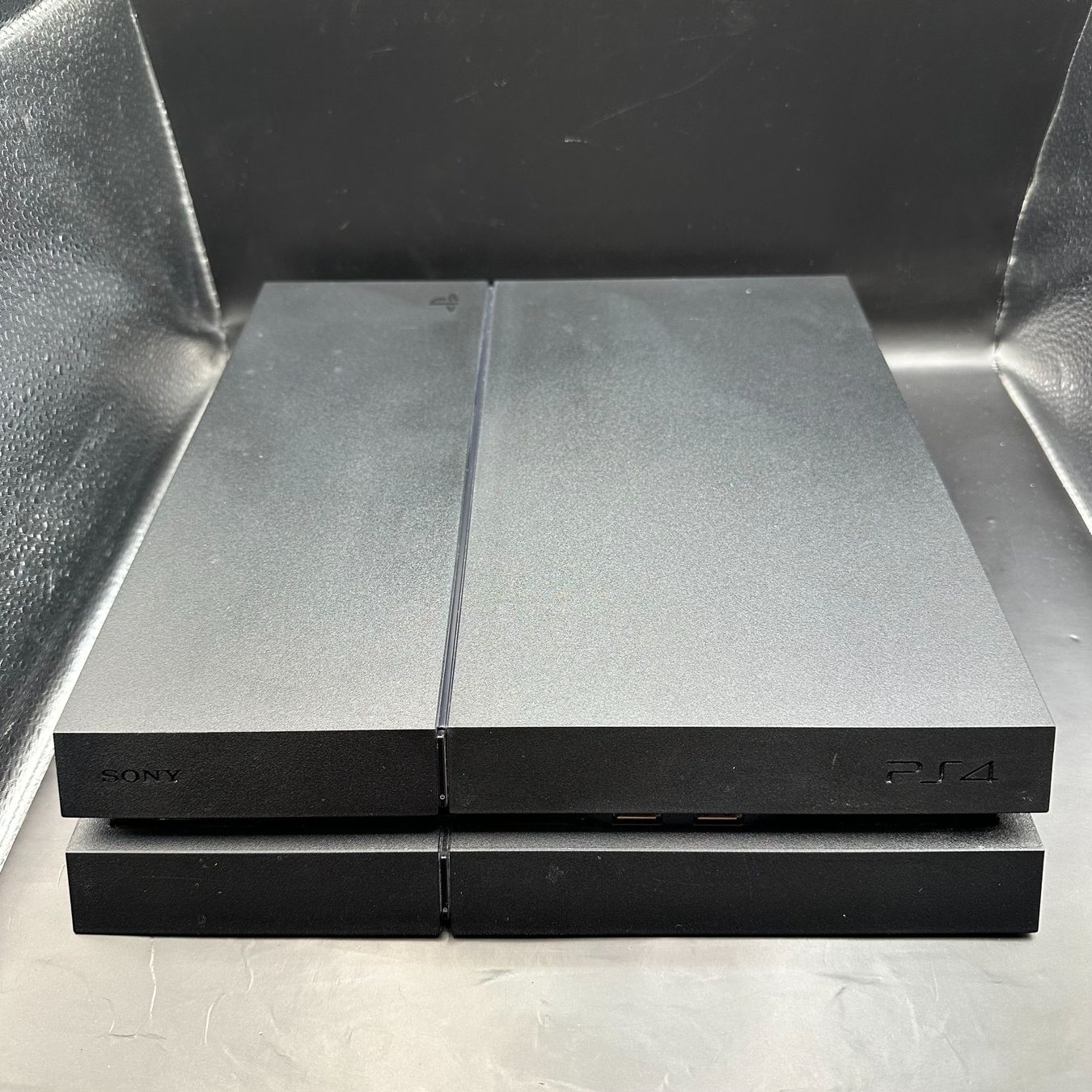 Sony Console: Playstation 4 Cuh-1216B Software: 12.02 – Usato da Düdingen venduto da Nerdworld 4