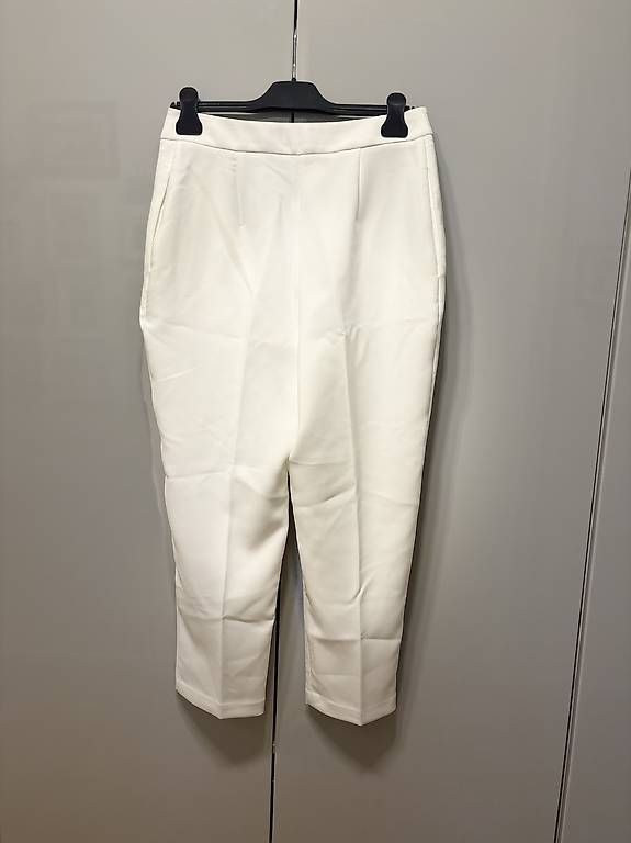 Pantaloni: ELISABETTA  FRANCHI TROUSERS Gr 44 IT – Usato da Zürich venduto da MSA1980 3