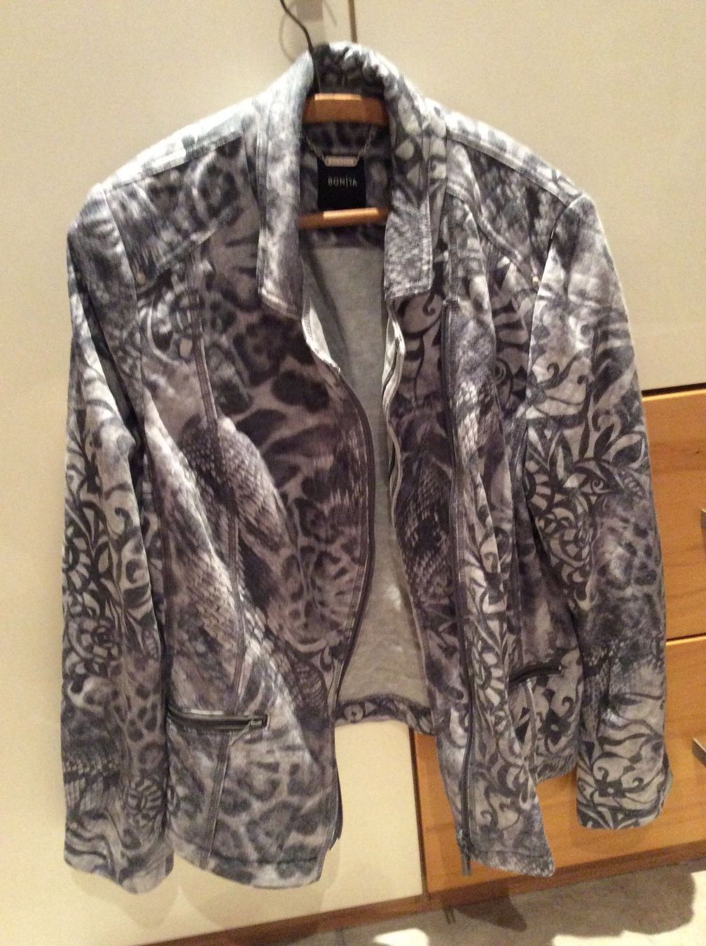 Jacken: Jacke – Gebraucht aus Bülach von Jackybabue 2