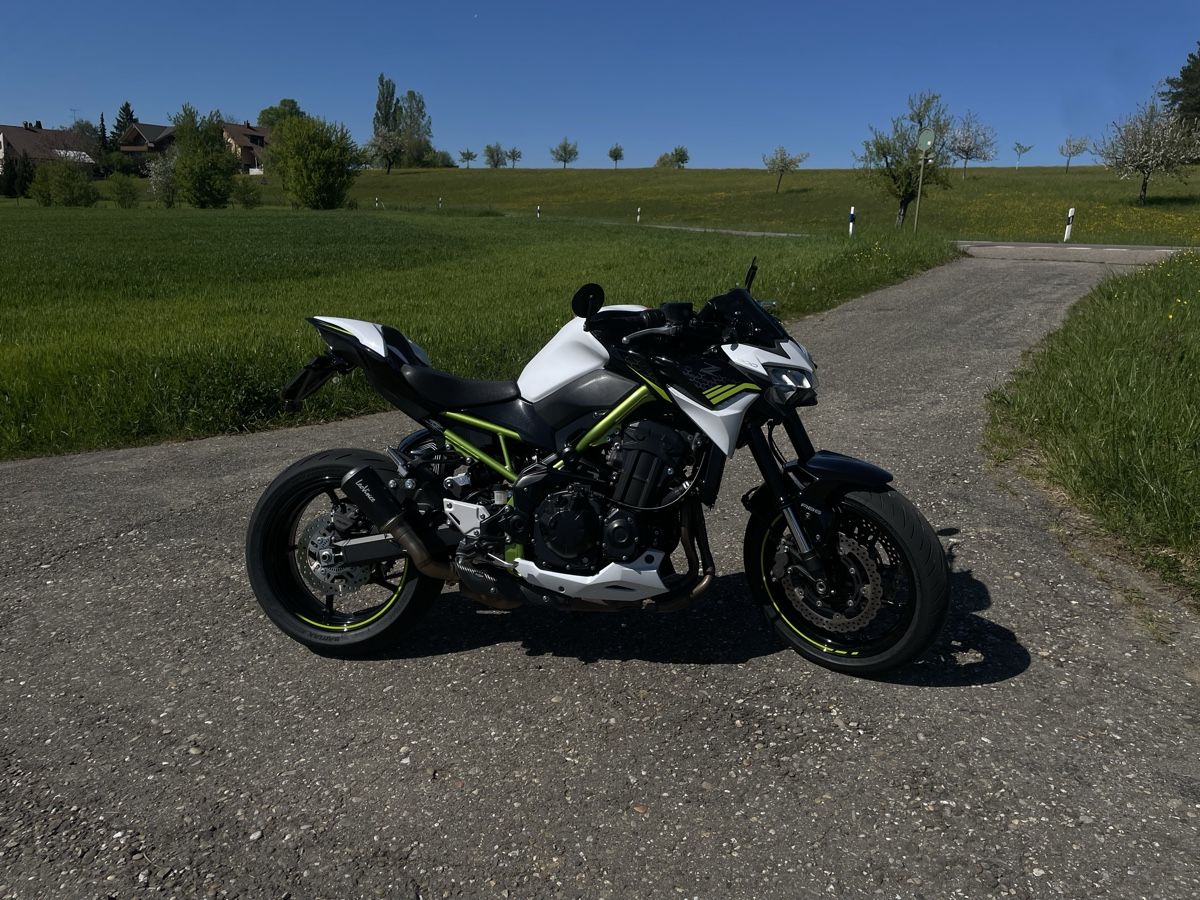 Kawasaki Strada: Kawasaki Z900 – Usato da Erlinsbach SO venduto da Kawasaki_Z1000