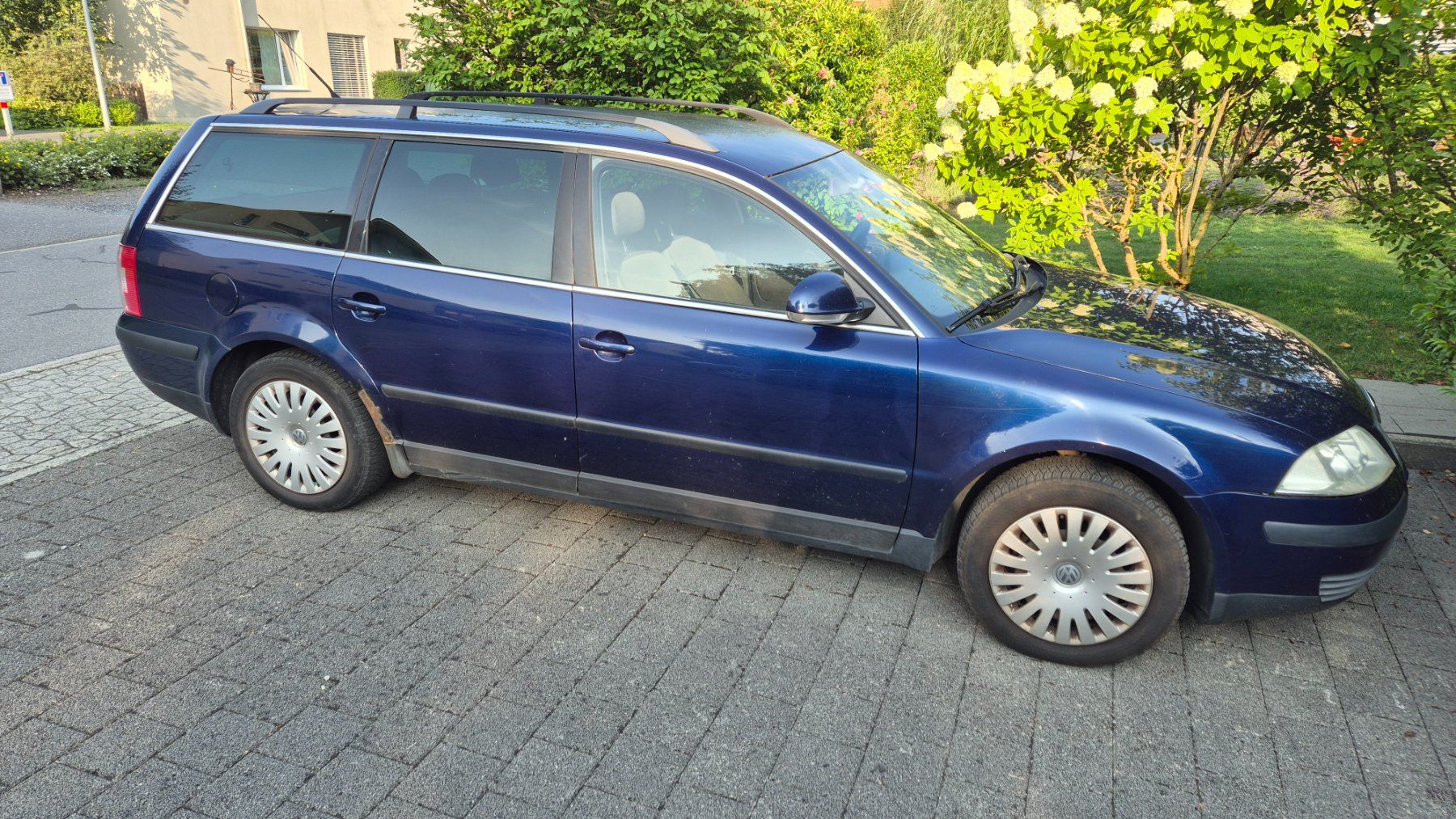 VW Automobili: VW Passat Variant B5 1.9 TDI ab Platz – Usato da Luzern venduto da denis.lecardonnel 2