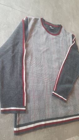 Pull taille M marque Di Strick Sport 40% laine vierge merino