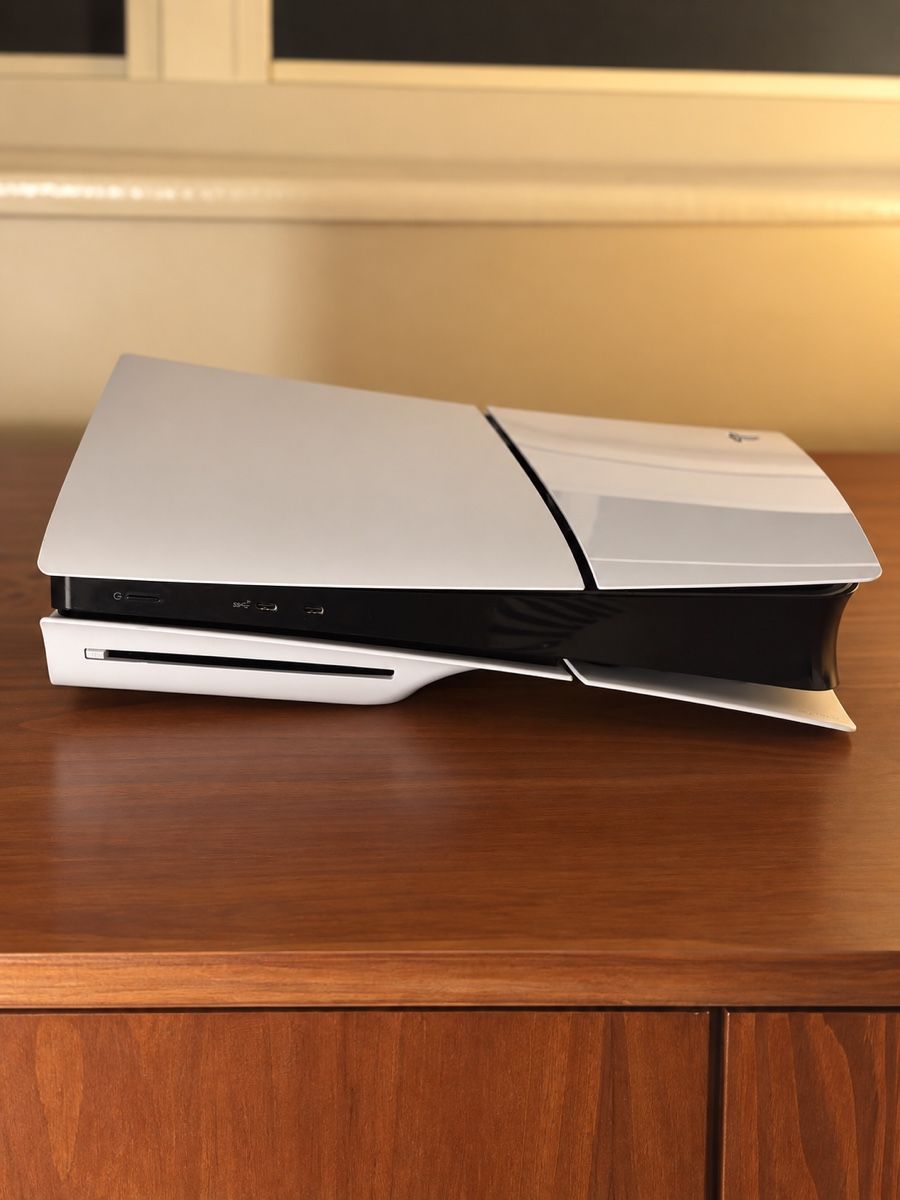 Sony Konsolen: PS5 Slim Disc Edition 1TB | 2 DualSense Controller + Extras – Gebraucht aus Riehen von M1rc2ll 2