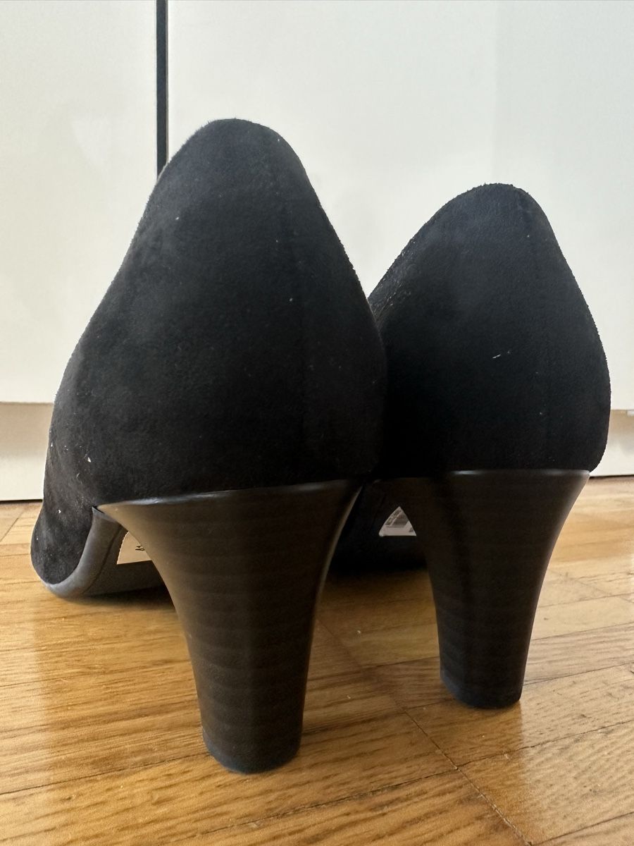 Gabor Scarpe da donna: Schwarze Gabor Pumps Gr. 41, Wildlederoptik – Nuovo e nell'imballaggio originale da Liestal venduto da ichjel 6