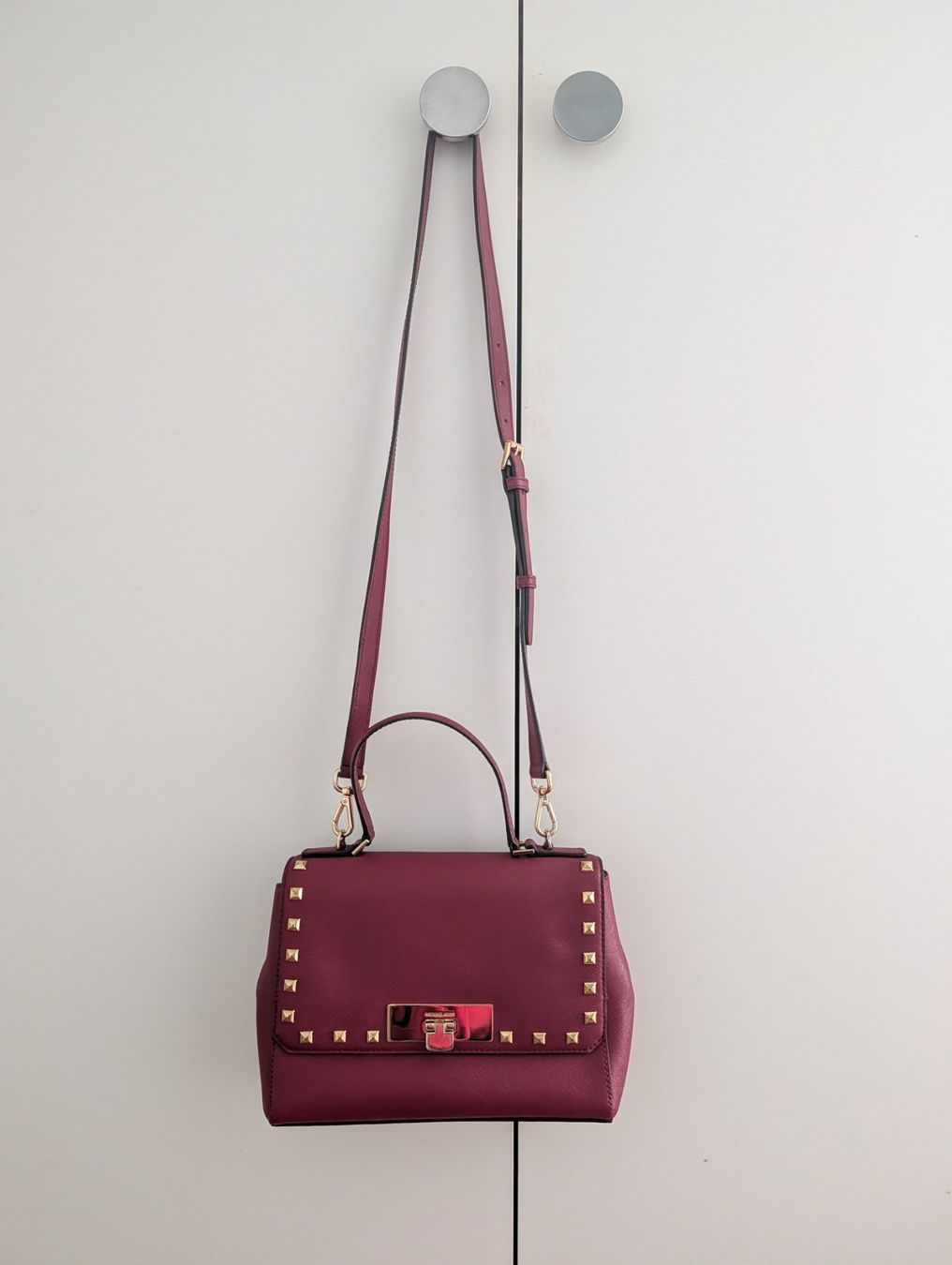 Michael Kors Borse da donna: Michael Kors Tasche - dark berry Farbe – Usato da Rüschlikon venduto da rosgm
