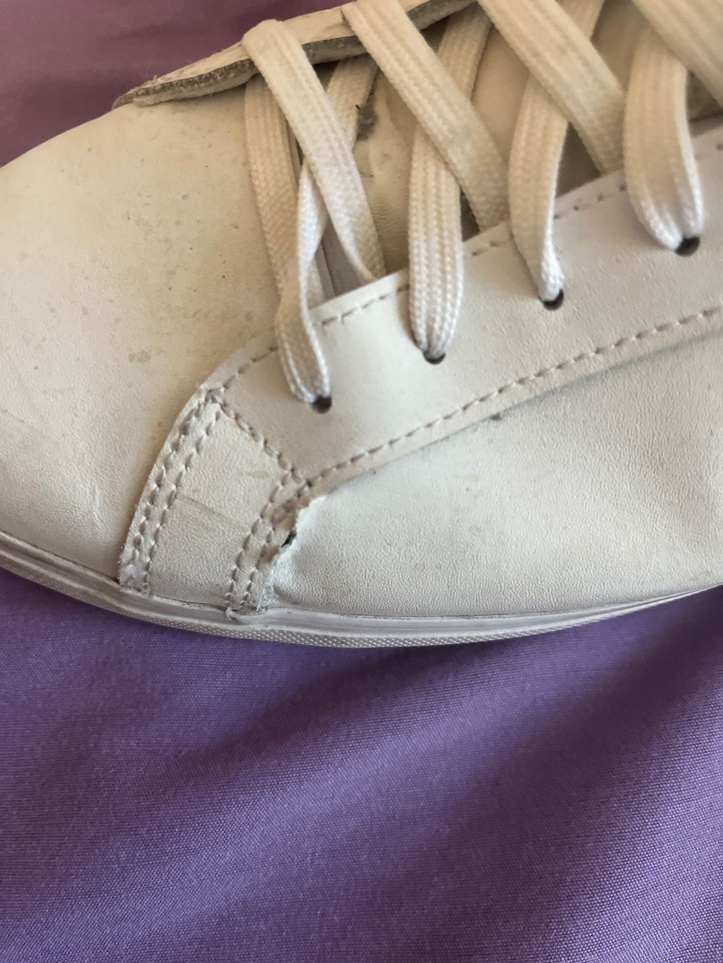 Lacoste Scarpe da uomo: Lacoste Schuhe, weiss, Grösse 47 – Usato da Wald ZH venduto da bastos27 4