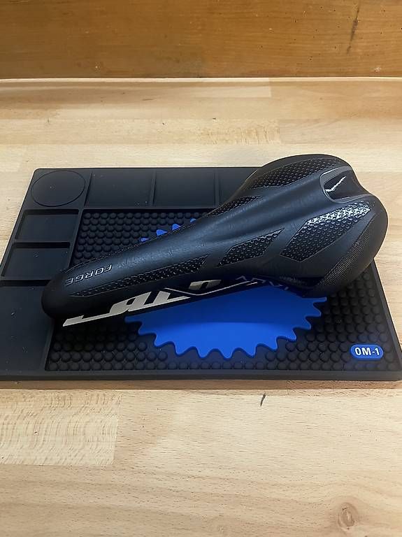 Pezzi di ricambio: ANVL Mtb Sattel – Usato da Ennetmoos venduto da erebus87