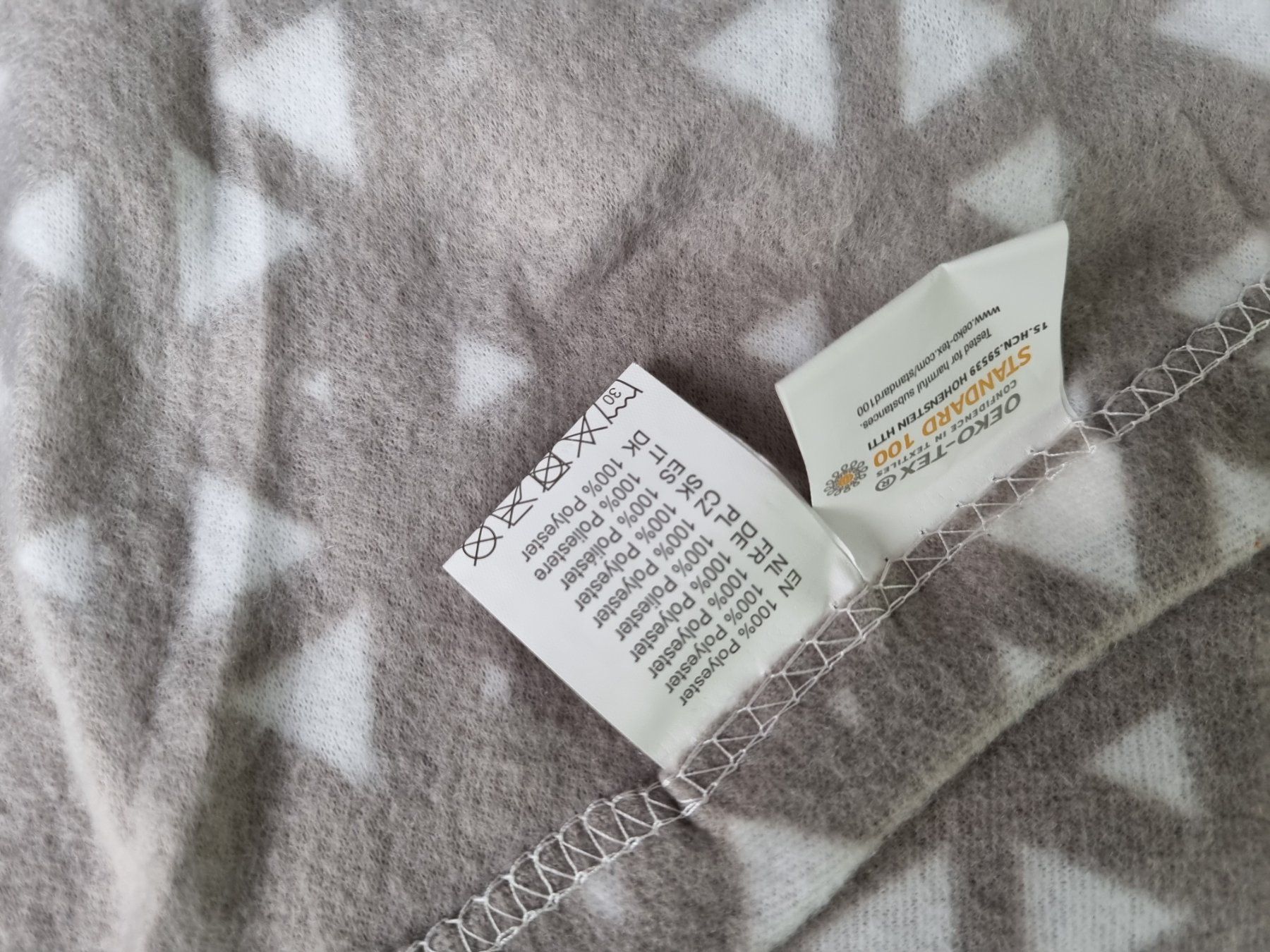 Coperte: ZD TRADING Kuscheldecke Polyester 130x180 cm – Usato da Wangen b. Olten venduto da Restwert_Wangen 2