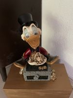 Dagobert Duck auf Schatztruhe 🏴‍☠️ Originale Disney Figur