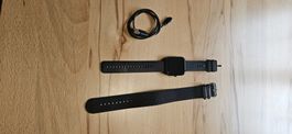 Smartwatch schwarz mit zwei Armbändern gebraucht Zustand
