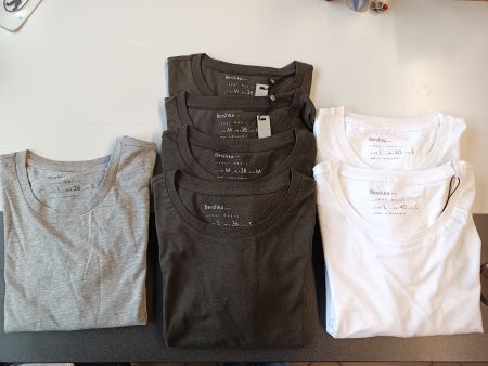 Restposten Bershka T- Shirt (a)