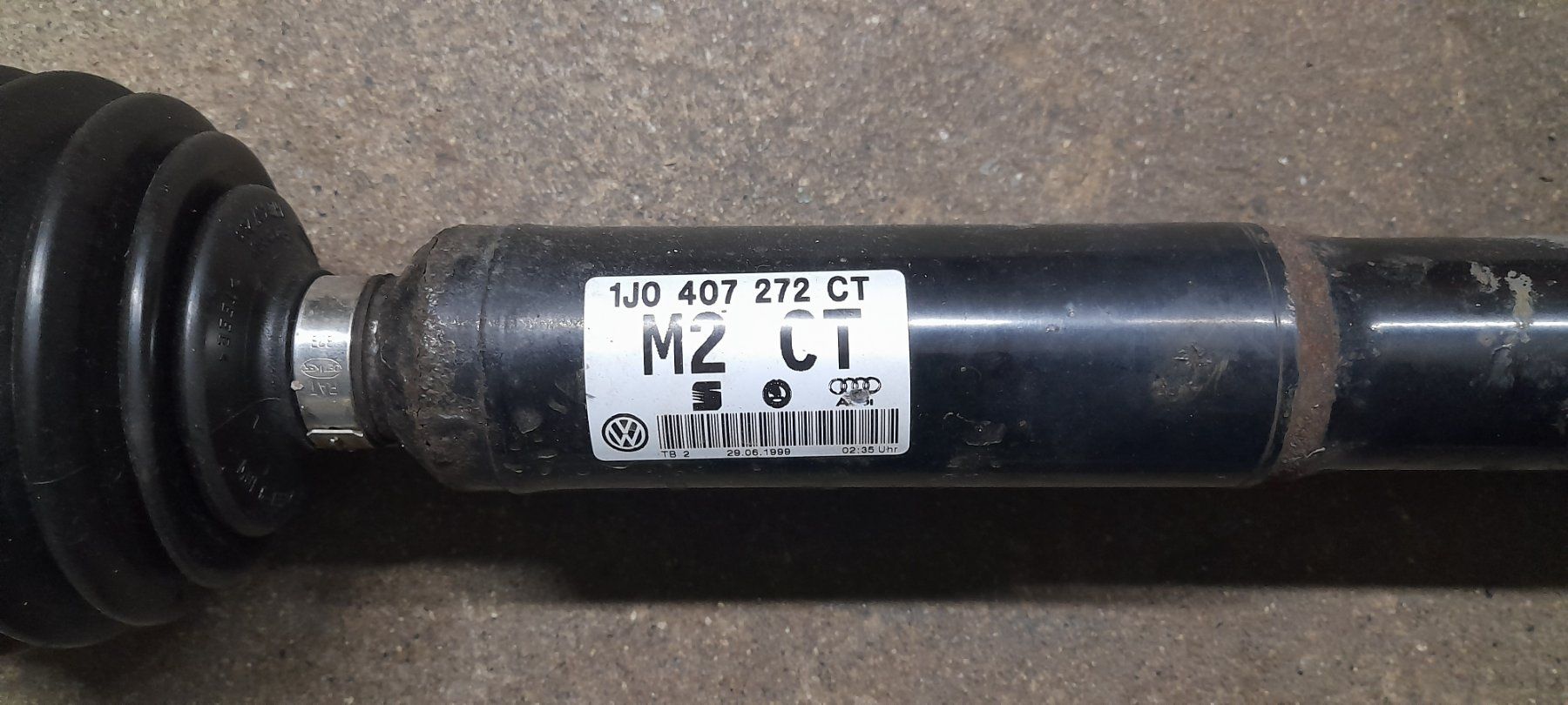 Tutti pezzi di ricambio auto: Antriebswellen Golf4 1.8T – Usato da Cham venduto da vento9 4