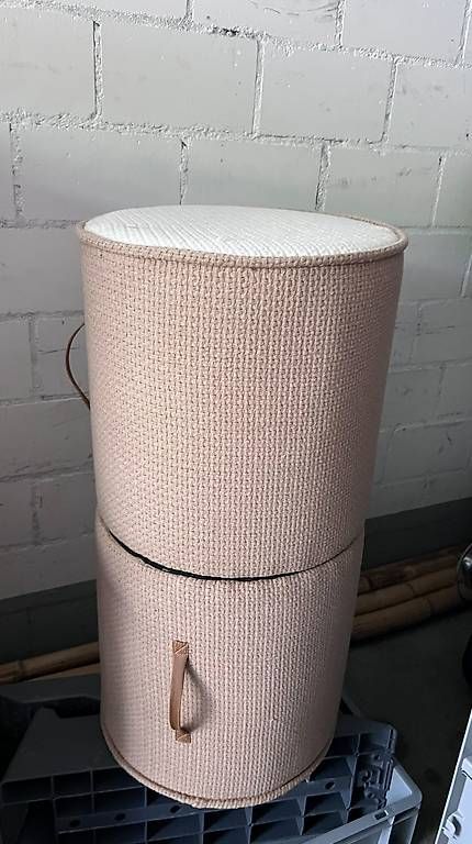 Sgabelli: Sitzhocker / Pouf – Usato da Meggen venduto da qiqi94 2