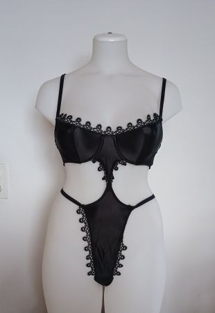 Stringbody schwarz