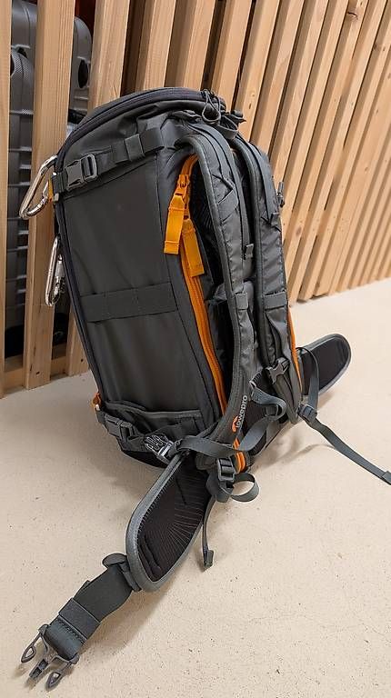 Lowepro Zaini: Lowepro Whistler BP 450 AW – Usato da Sempach venduto da Dkisi 1
