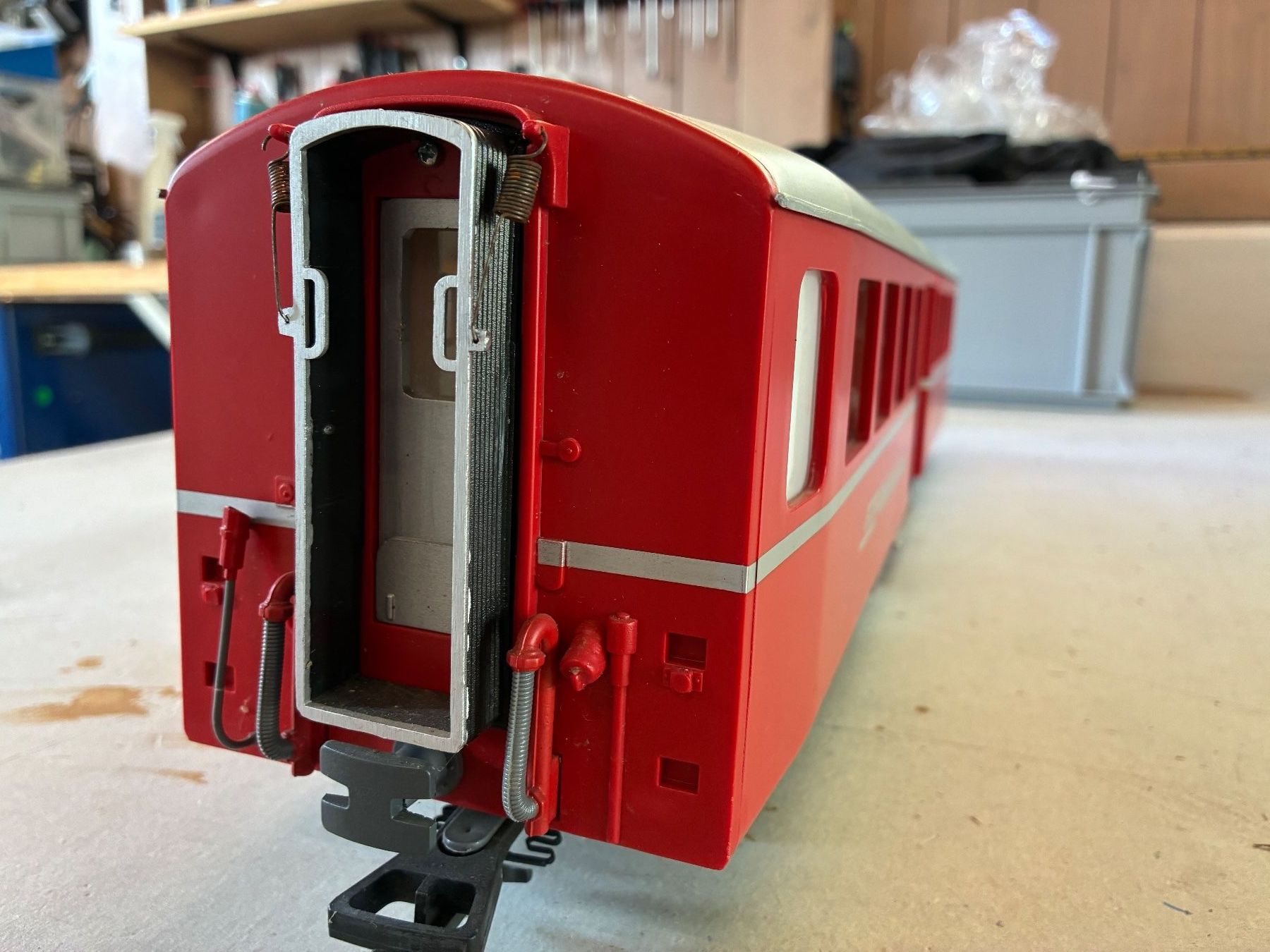 Modellini di ferrovie: Kiss Personenwagen – Usato da Mirchel venduto da Maeck3 6