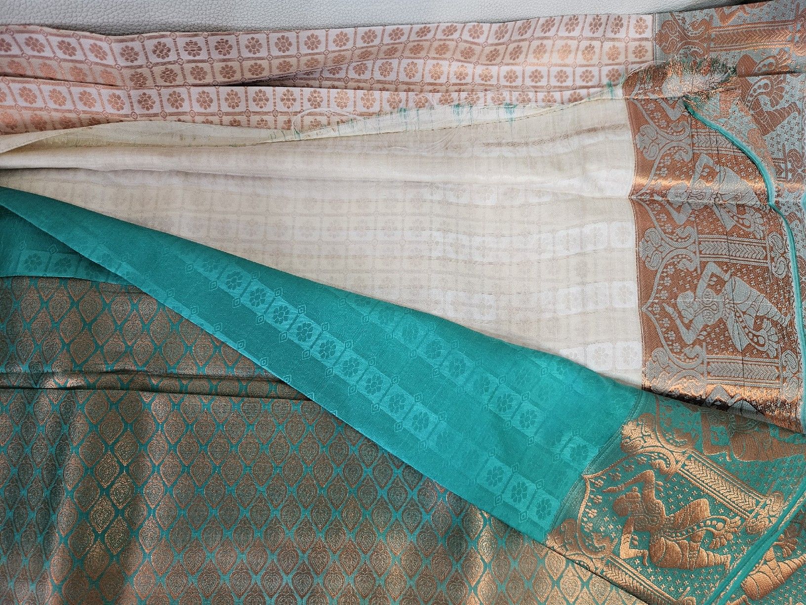 Vestiti: Semi kanchipuram silk saree – Nuovo e nell'imballaggio originale da Les Acacias venduto da minnie6 3