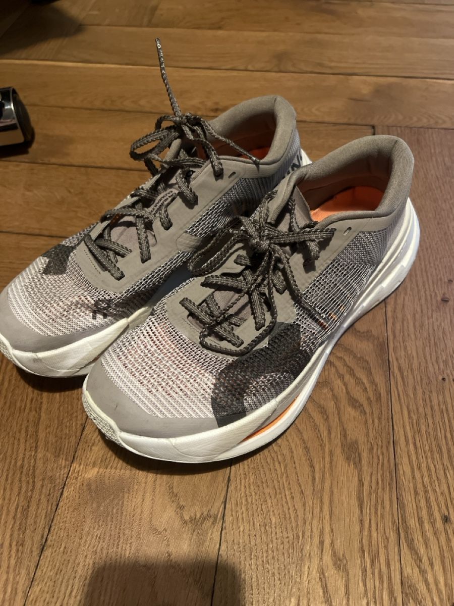 On Damenschuhe: On Turnschuhe – Gebraucht aus Zürich von Sarah552 1