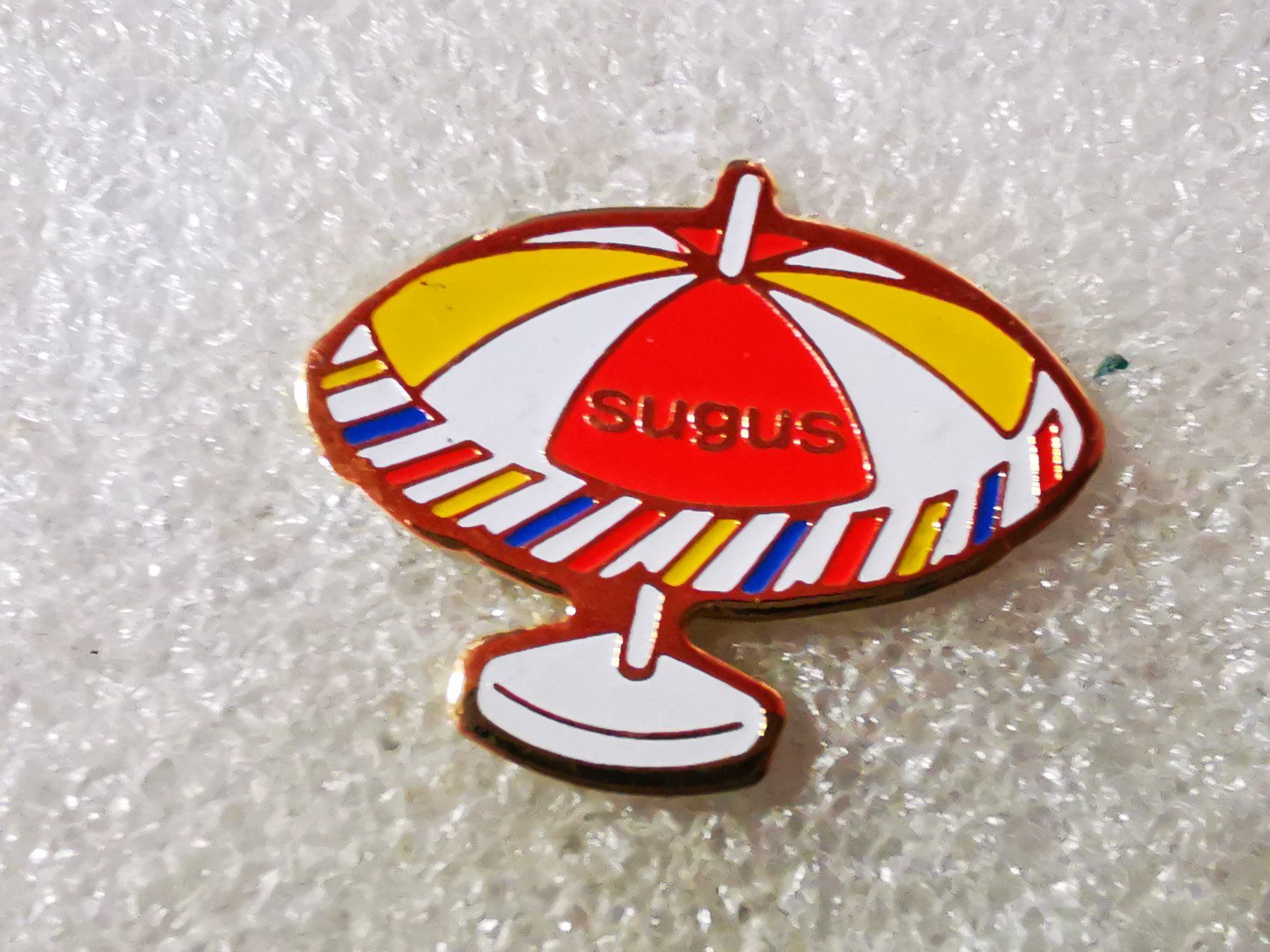 Placchette & Badge: Ansteckpin 96: Sugus – Usato da Oppligen venduto da Pin-Fall-Shop