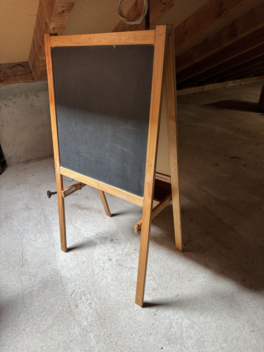 Ikea Lavagne: Doppelseitige Kindertafel, Schwarztafel/Whiteboard – Usato da Le Sentier venduto da flo_dcg6 1