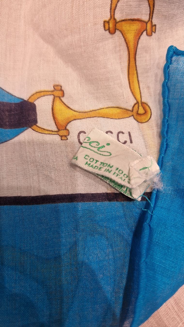 Gucci Foulards & écharpes: foulard Gucci vintage – Neuf (Voir description) à Collombey par Preloveditems 7