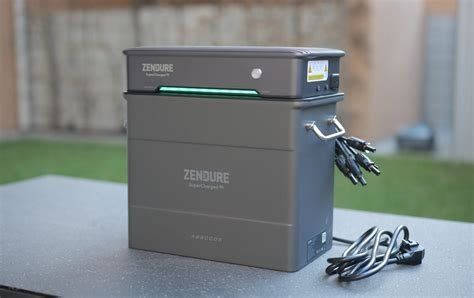 Zendure Inverter: Zendure Hyper 2000 mit AB2000X (1.92kwh) – Nuovo (secondo la descrizione) da Affoltern am Albis venduto da umleitung77 1