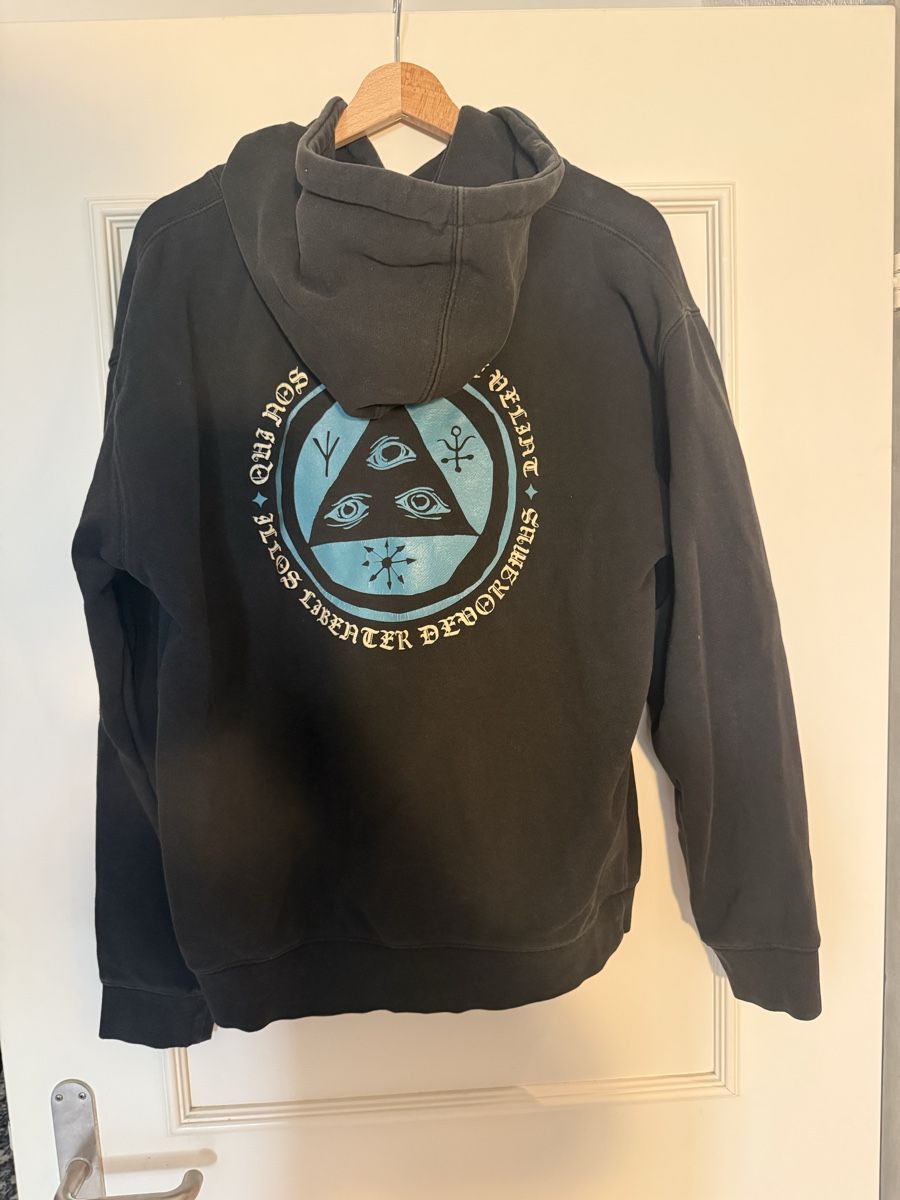 Pullover & Sweatshirts: Volcom Hoodie  – Gebraucht aus Hombrechtikon von bau_vw5t 1