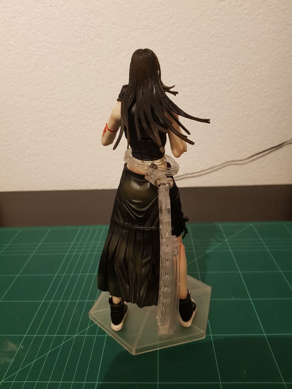 Statuette: Play Arts Action Figure Tifa Lockhart – Usato da Niedergösgen venduto da Kamui8 2