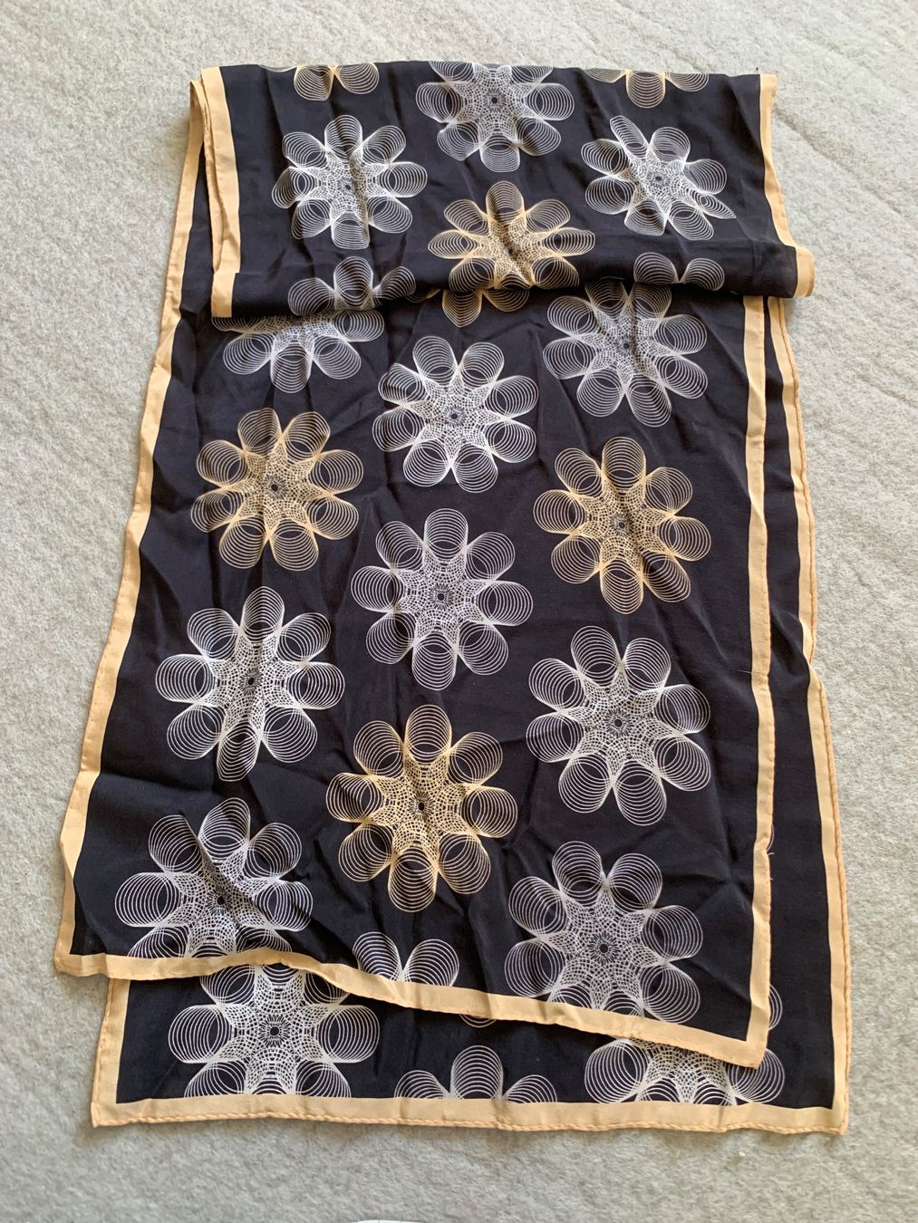 Foulard & Sciarpe: Vintage Seidenschal 35 x 150 cm – Usato da Richterswil venduto da Moii89
