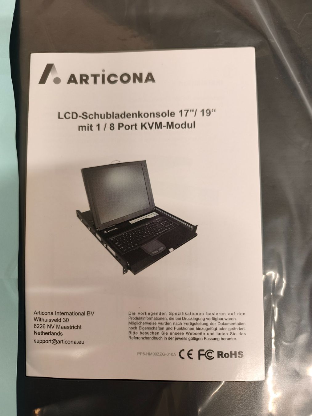 Konsolen: Articona KVM Switch Rack Konsole 17" / 19" Schubladenkonsole – Neu und originalverpackt aus Dornach von ame.hq 2