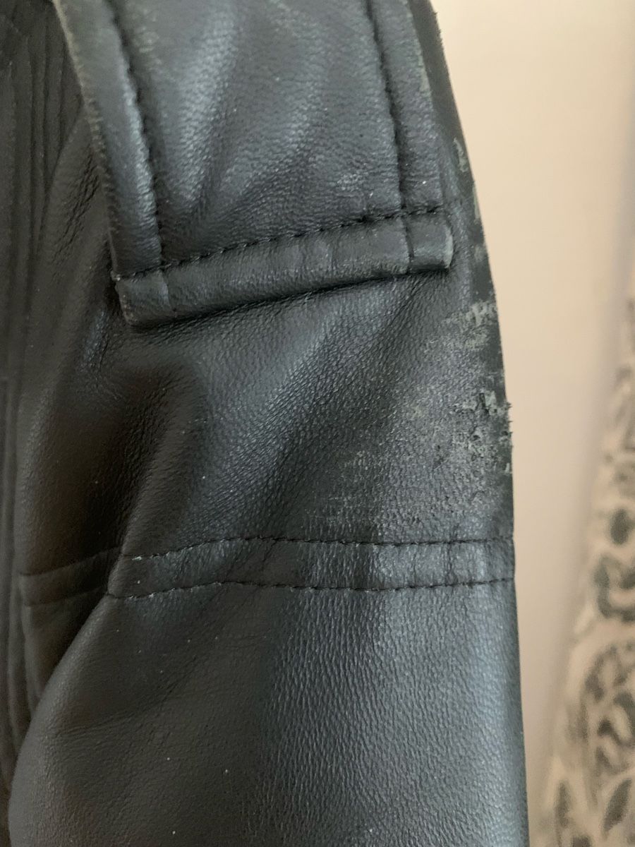 Balmain Cappotti: Manteau en cuir Pierre Balmain – Usato da La Chaux-de-Fonds venduto da pops31 5