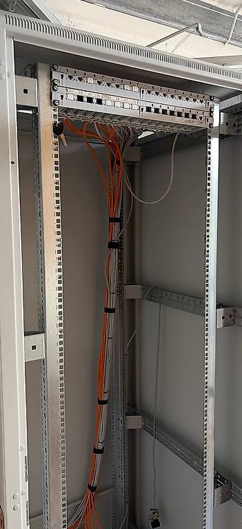 Racks & Ständer: Rack informatique 19'' – Gebraucht aus Cugy FR von jer_g69z 1