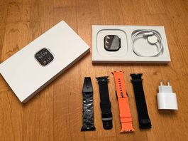 Apple Watch Ultra 2 Titan Schwarz  Wie neu, OVP & 4 Bänder