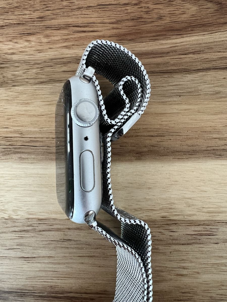 Apple Smartwatch: Apple Watch Series 5, 44mm – Difettoso da Wil SG venduto da DaniB. 8