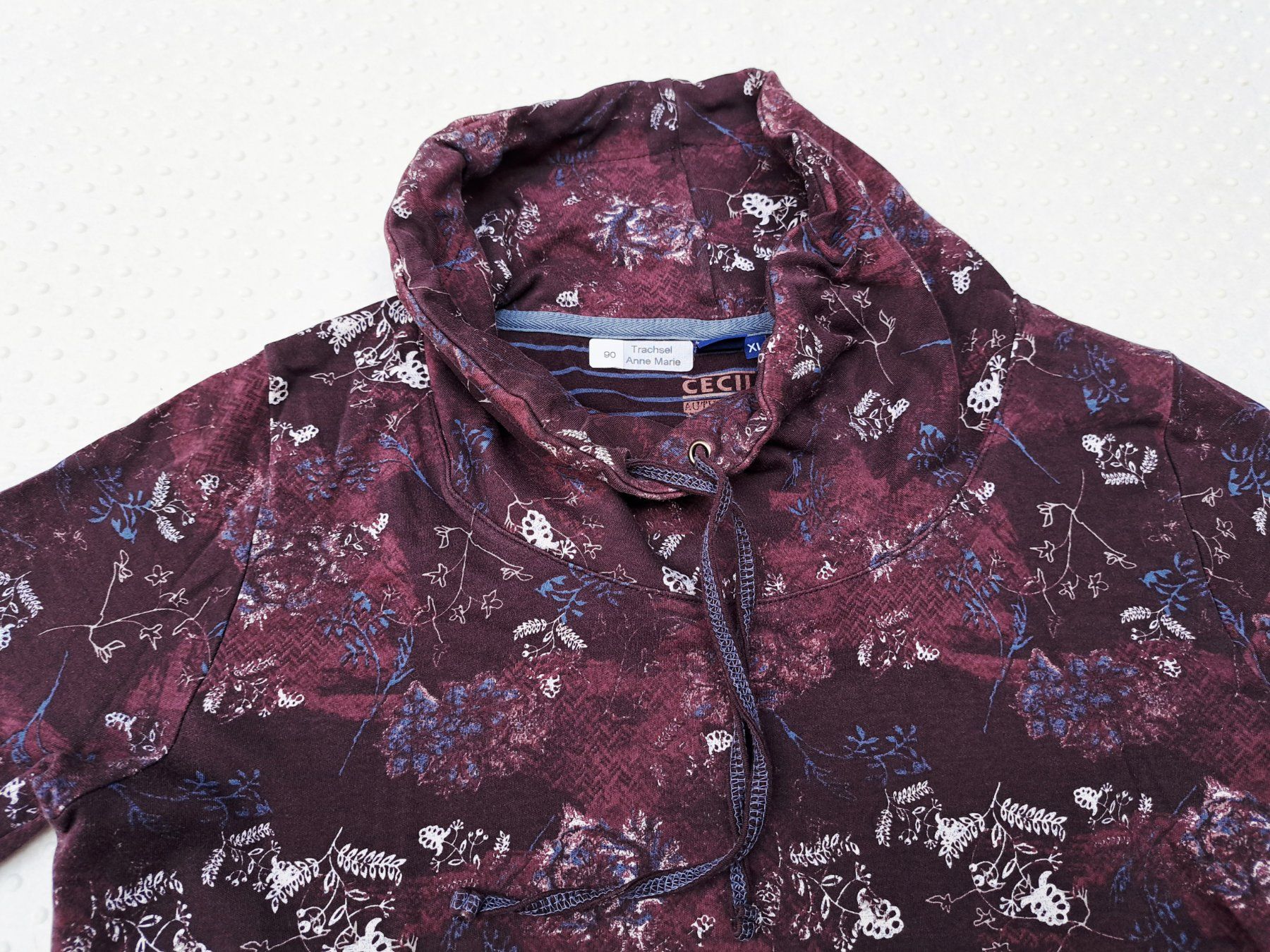 Pulls et sweat-shirts: Schöner Mädchenpullover Gr. 164 – D'occasion à Gysenstein par joshuas81 2