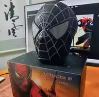 Spider-Man 3 Maske mit leuchtenden Augen
