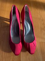 Wunderschöne, rote Satin-Stilettos von Kenneth Cole (neu)