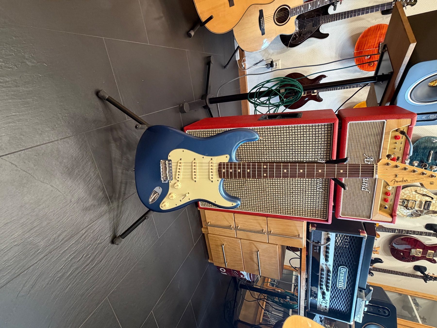 Musikinstrumente: Fender strat custom Shop blau metallic – Gebraucht aus Neuhausen von vol_ts2t 1