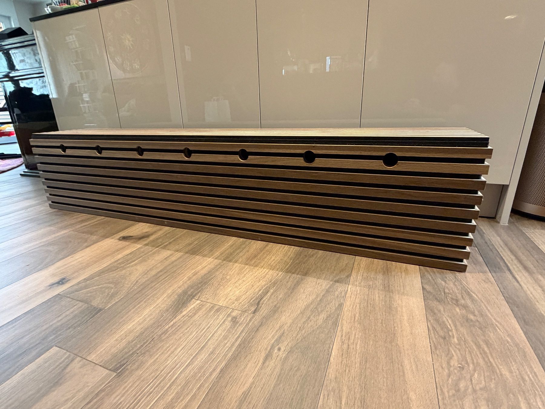 TV Möbel: HiFi Möbel - für hinters Rack – Gebraucht aus Horgen von Auction-Kings