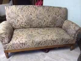 Sofa !! antik !! Stoff mit Blumendekor !