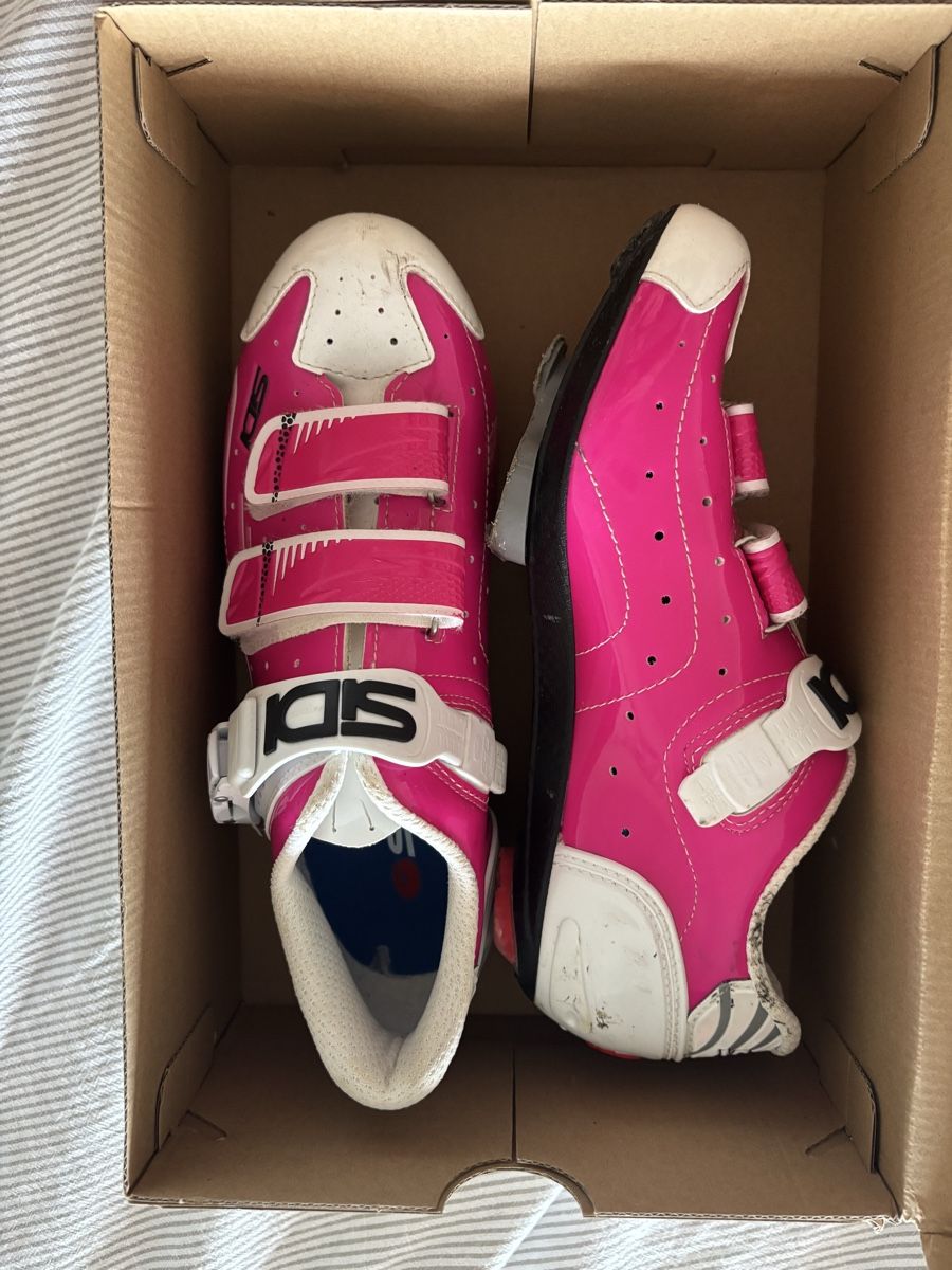 SIDI Damenschuhe: Rennradschuh pink – Gebraucht aus Oberbuchsiten von uma_l7sl 1
