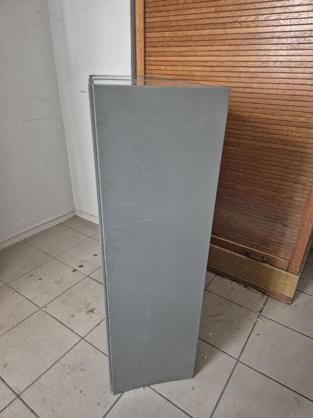 Armadi: Metall Aktenschrank mit Klappen – Usato da Basel venduto da Gaianed 3