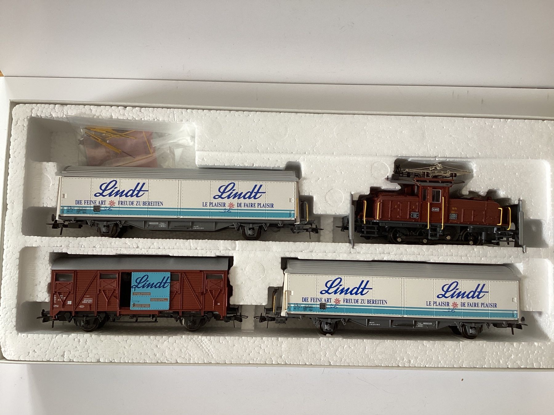 Fleischmann Modelleisenbahnen: Roco Lindt SBB Ee 3/3 41089 – Gebraucht aus Effretikon von simtek_de