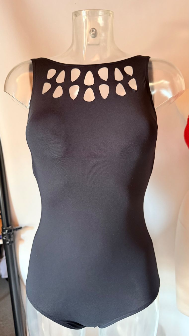 Costumi da bagno & Bikini: FEMILET, Badekleid, Grösse 36, Farbe Schwarz – Nuovo e nell'imballaggio originale da Rudolfstetten venduto da gst_g7xl