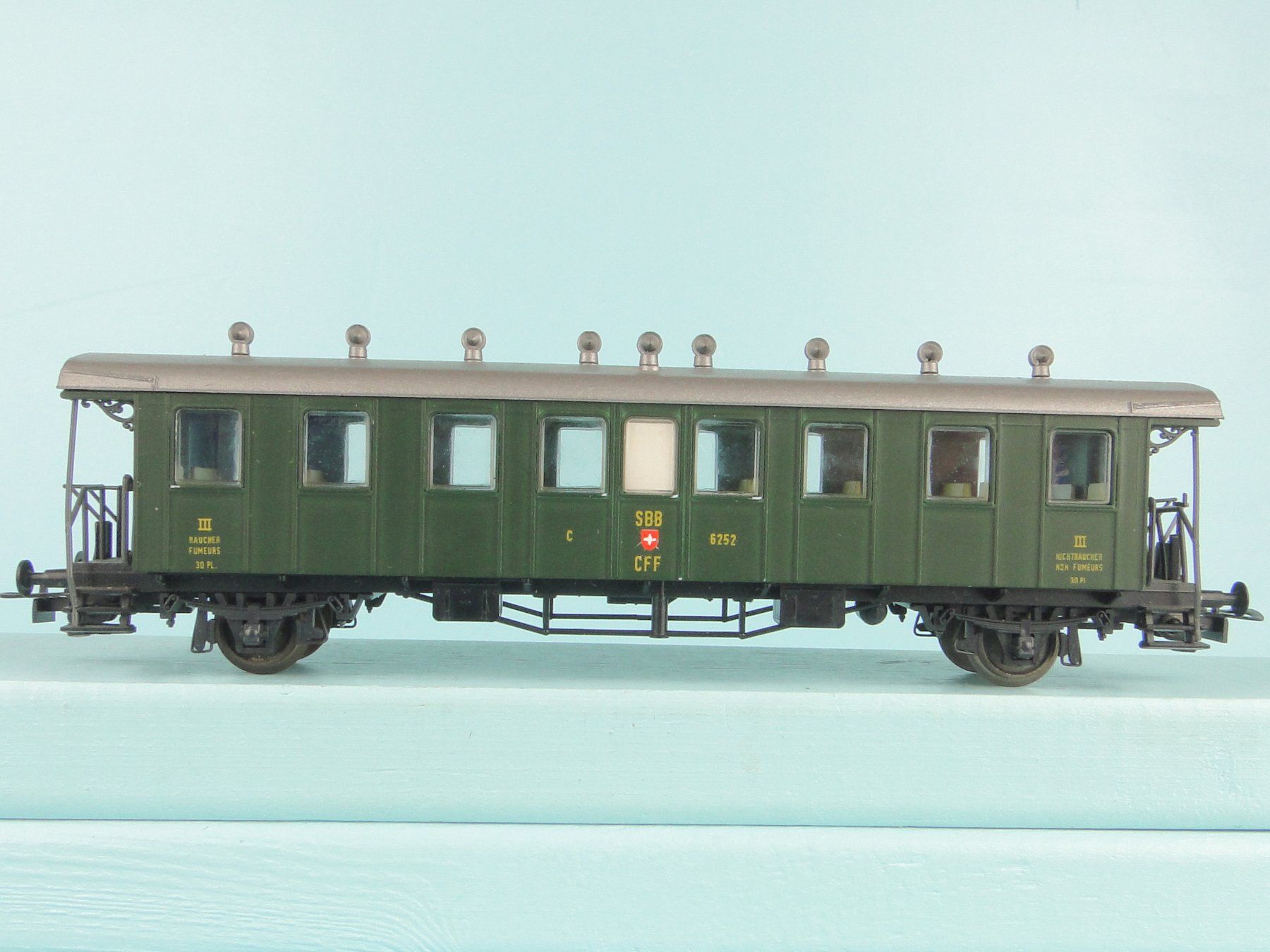 Liliput Modellini di ferrovie: Liliput 269 50 SBB 3 Kl. Oldtimerwagen – Usato da Bülach venduto da cann11 4