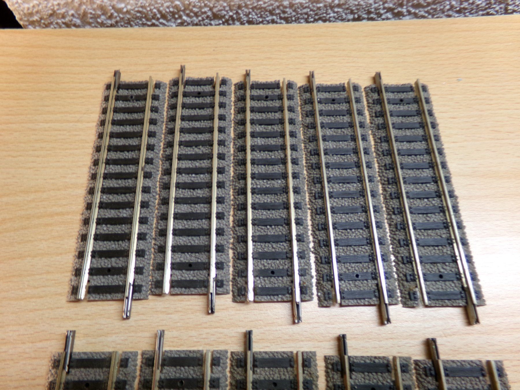 Fleischmann Modellini di ferrovie: Fleischmann H0 Profigleis 10x6102 – Usato da Hombrechtikon venduto da Se9 2