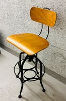 Magnifique tabouret industriel pivotant d'epoque Toledo