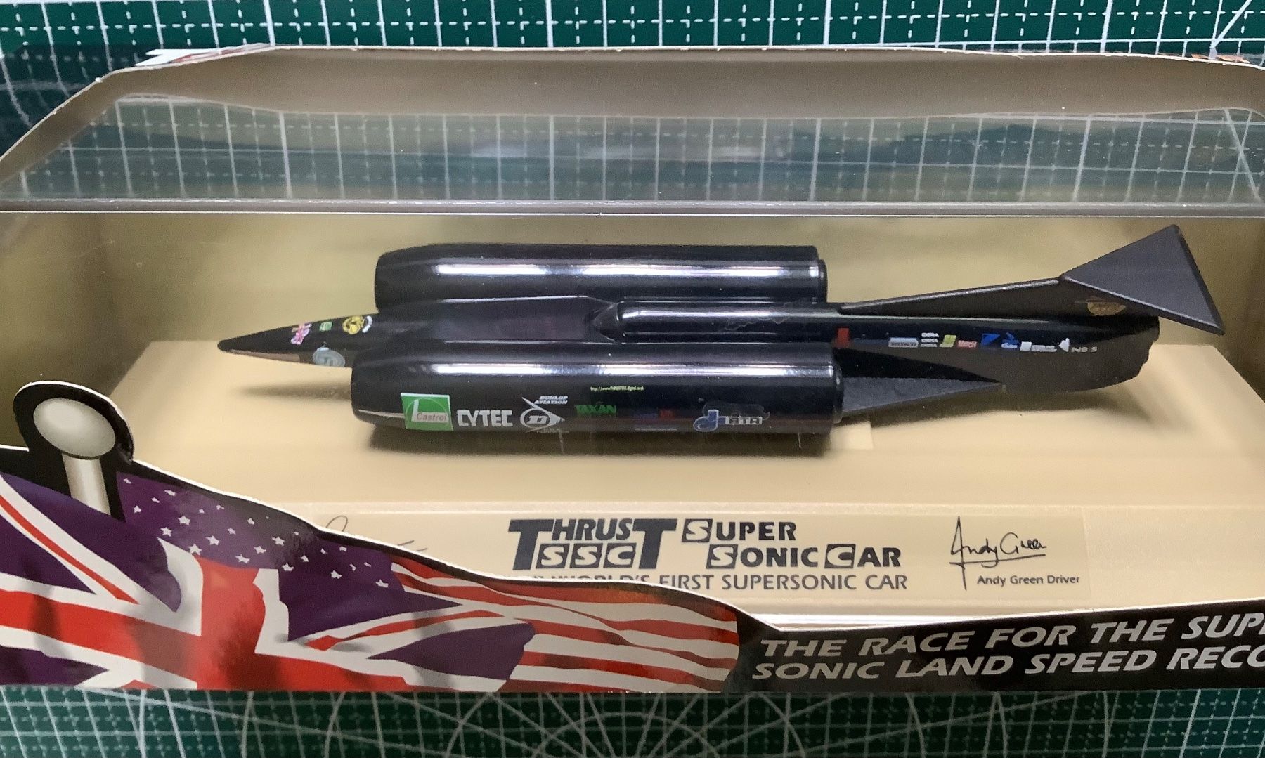 Modellautos: Thrust SSC Super Sonic Car Model - Neu – Neu und originalverpackt aus Basel von Imack